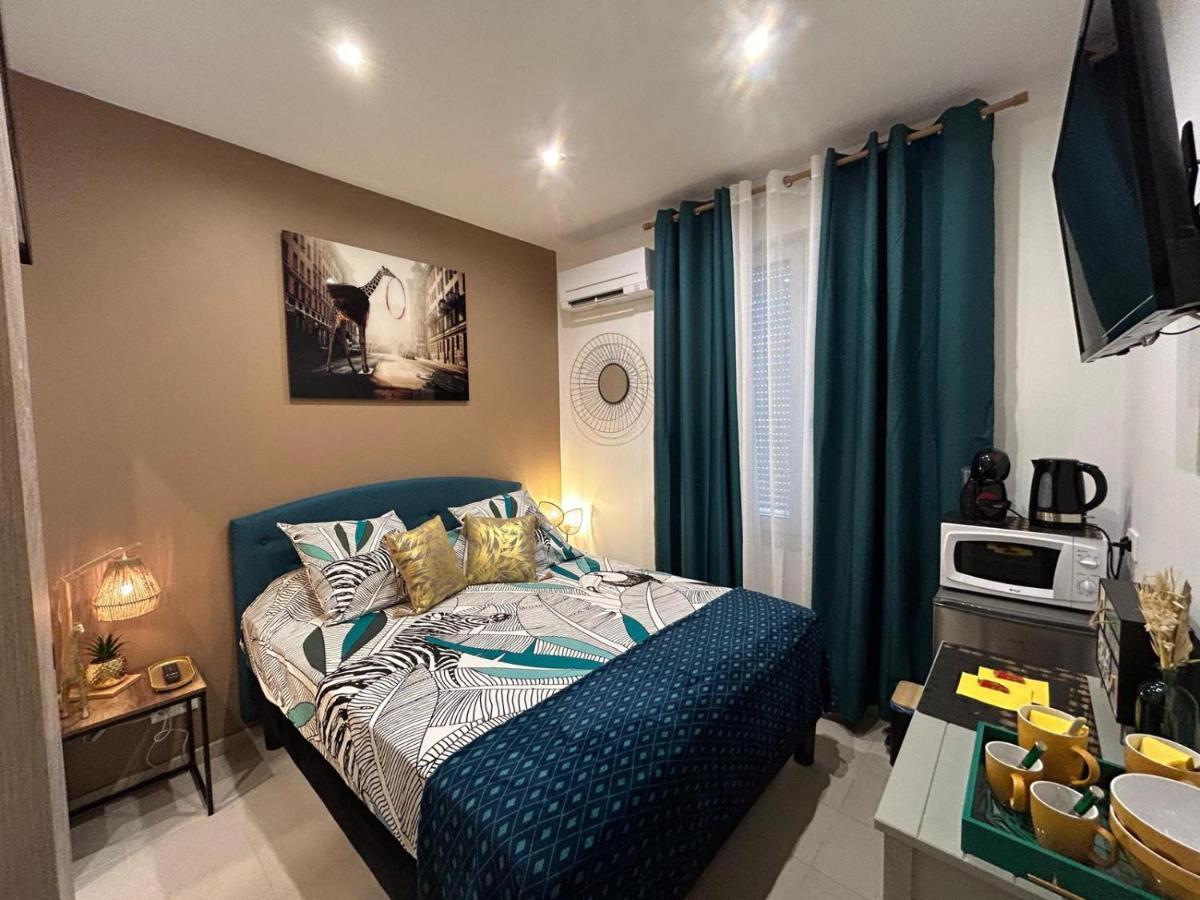 Bed and Breakfast La Maddyson Narbona Exterior foto